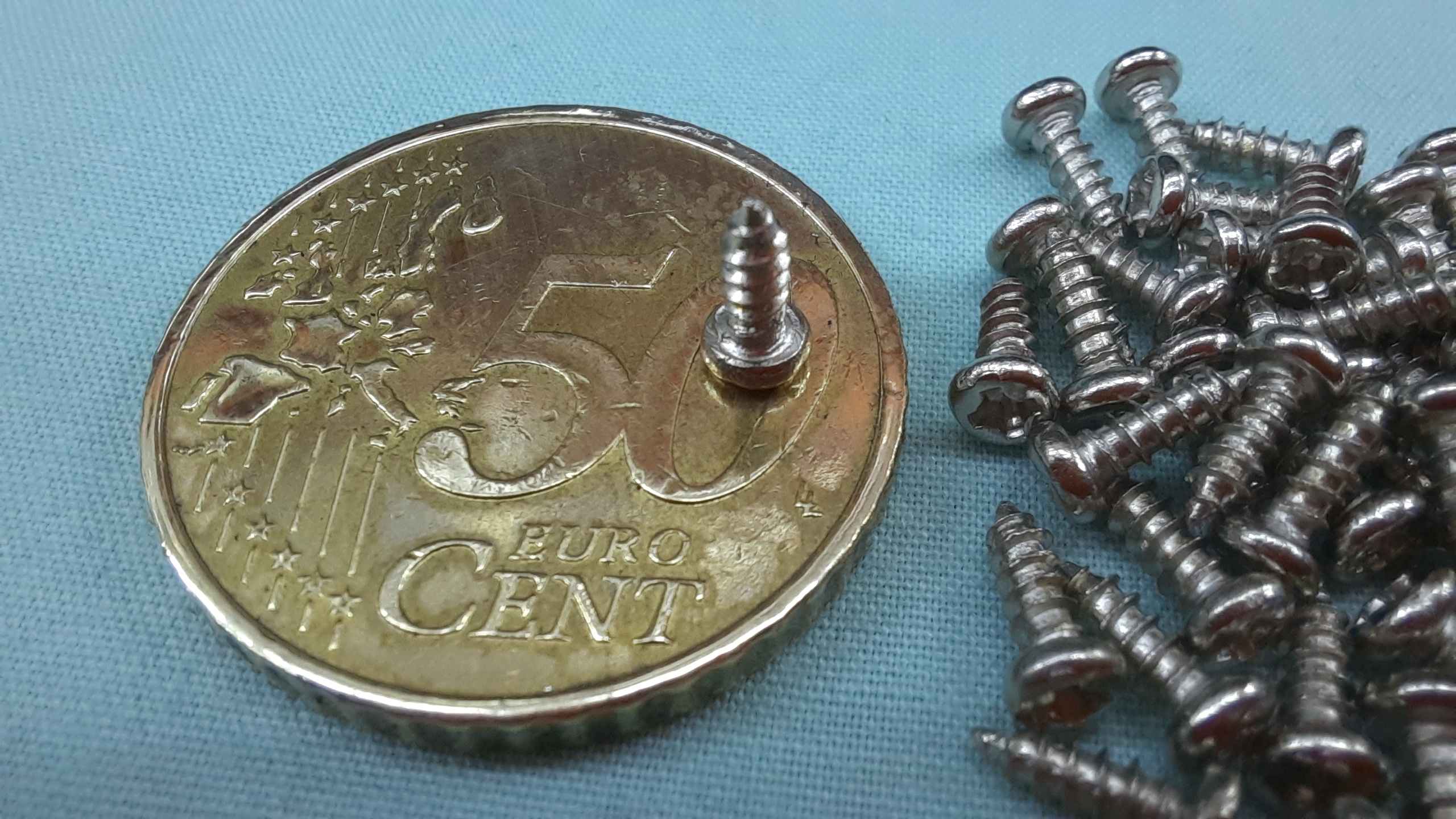 M%202%20X%206mm%20-%2050%20pcs%20screws