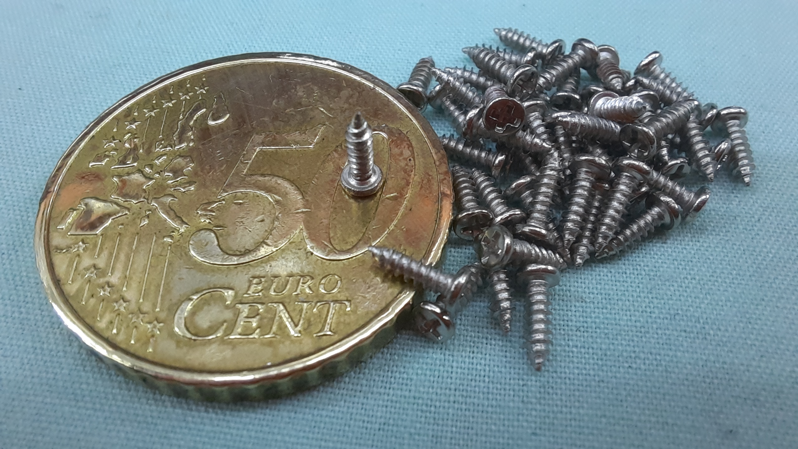 M%201.5%20X%205mm%20-%2050%20pcs%20screws