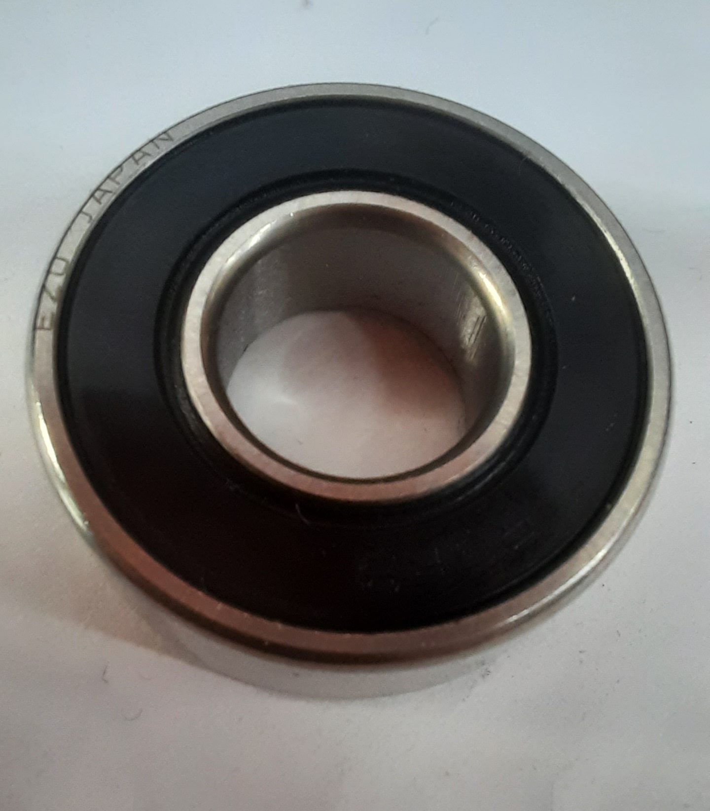 R6RS%20Stainles%20Steel%20ball%20bearing%20made%20in%20JAPAN