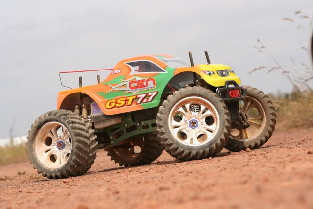 CEN%20GST%207.7%201/8%20Nitro%20RTR%20ileri%20geri%20vitesli%20Canavar%20Kamyon