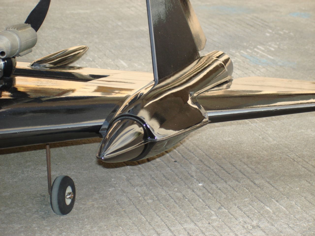 CY%20Model%20SR-71%20Blackbird%20Nitro%20ARF%20KIT