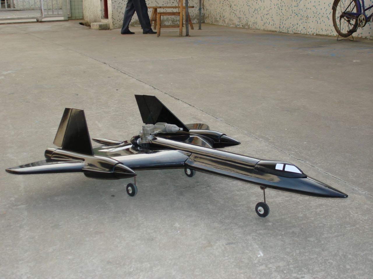 CY%20Model%20SR-71%20Blackbird%20Nitro%20ARF%20KIT