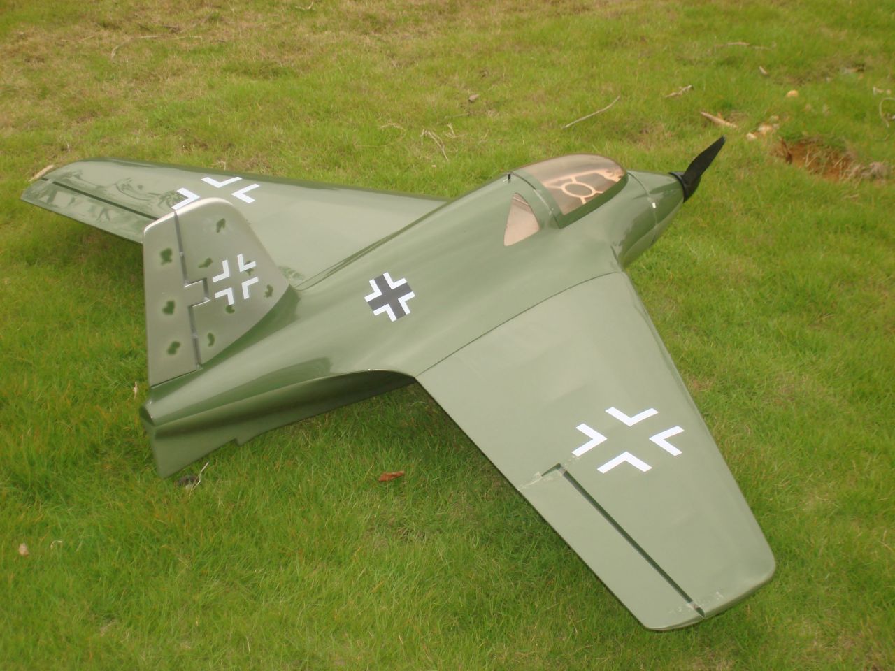 CY%20Model%20Messerschmitt%20ME-163%20Composit%20fuslage%20Nitro%20ARF