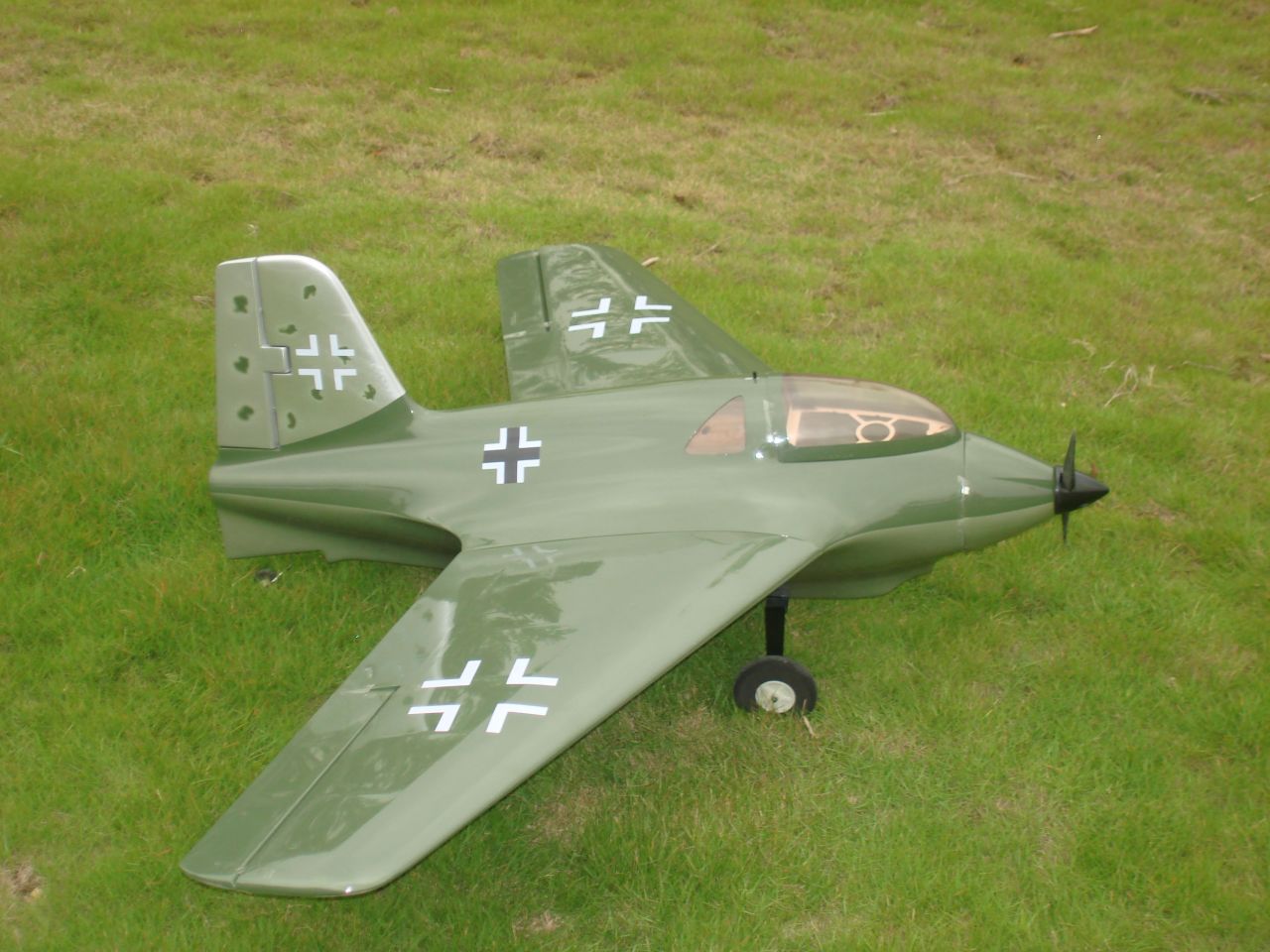 CY%20Model%20Messerschmitt%20ME-163%20Kompozit%20Gövde%20Nitro%20ARF%20Uçak