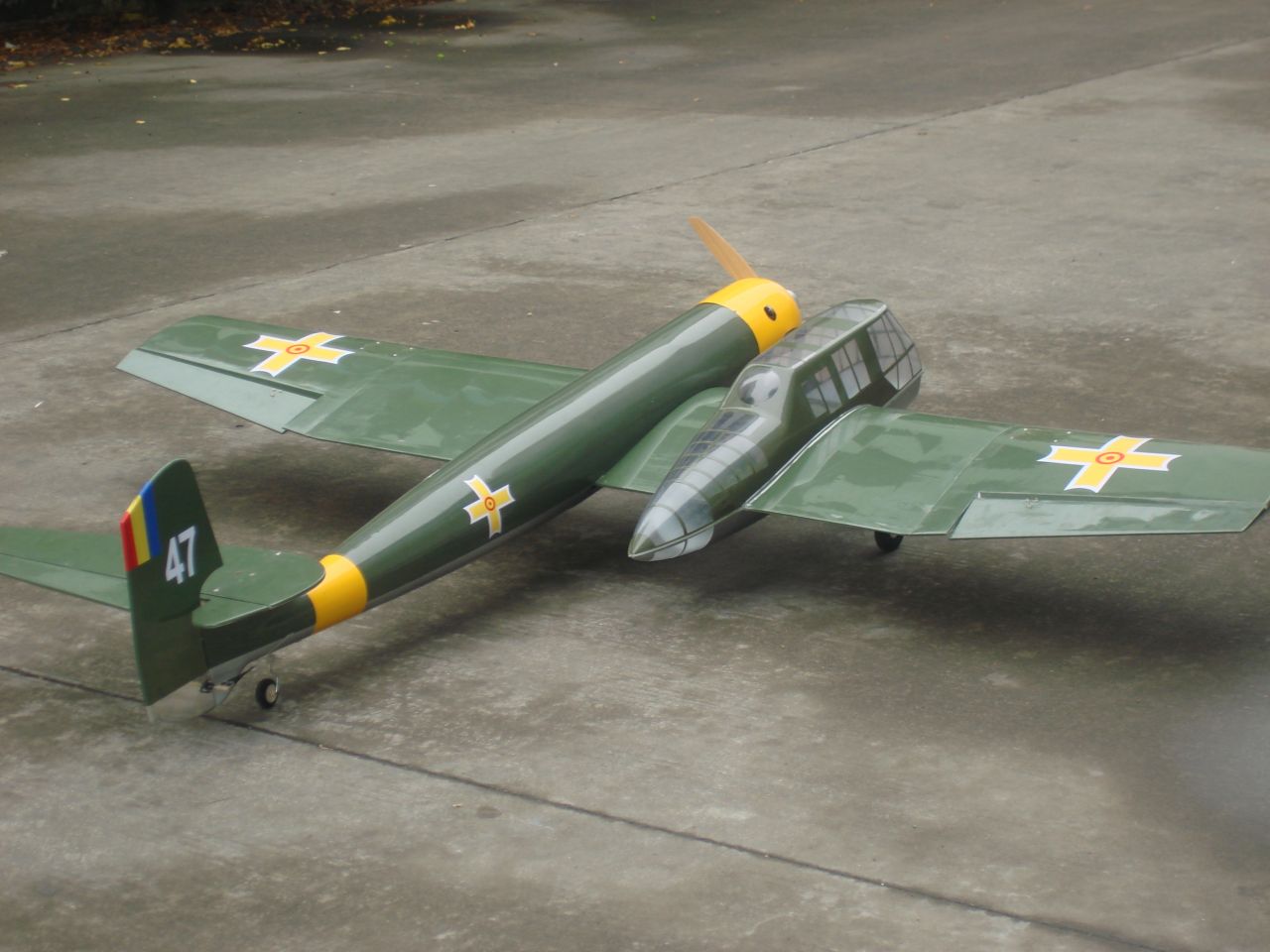 CY Model Blohm & Voss BV 141B Benzinli ARF Uçak