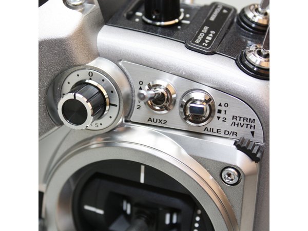 JR%20PROPO%20DSX12%20DSM2%202.4Ghz%20Radio%20Transmitter%20with%20RD922%20Power%20Safe%20Receiver%20(HV)%20Servoless